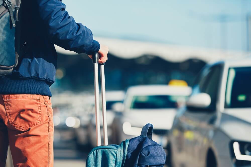 What is an Airport Transfer Service and How Does It Work?